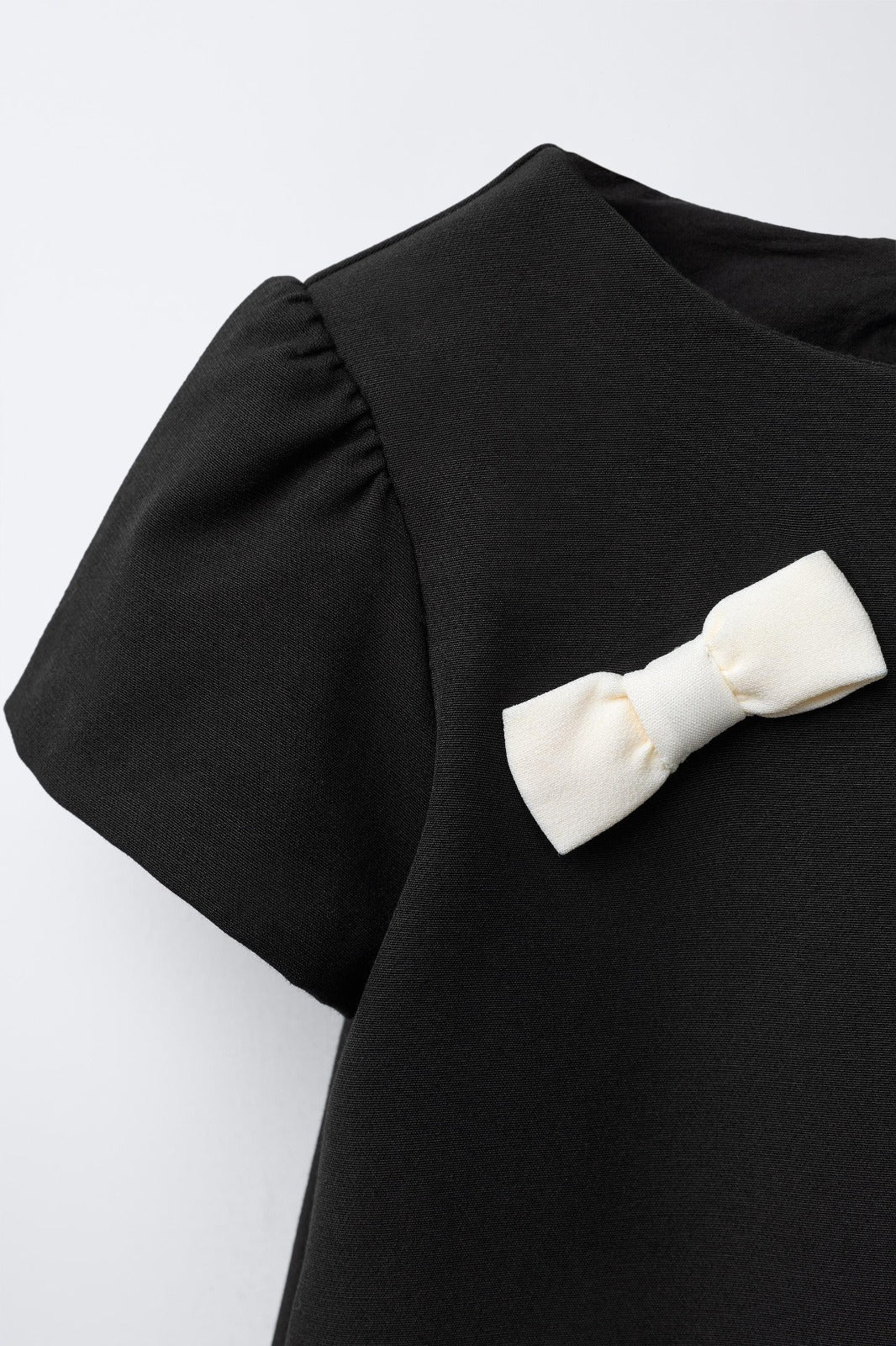 Vetsido Infantil Algodão Preto com Laços ZARA